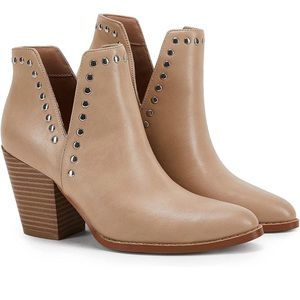 NWT- Rilista Women Ankle Boots Cutout Pointed Toe Chunky Mid Heel, size 6.5
